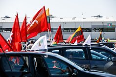 Dalyviai renkasi į „Didįjį šeimos gynimo maršą“