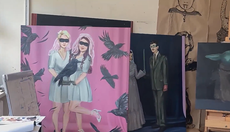 Tapytojos Plentauskaitės įkvėpimas – vaikystės prisiminimai: paveikslais virsta senos nuotraukos, ikoniniai žaislai