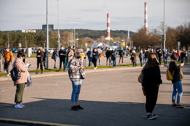 Panorama. Lietuvą jau pasiekus delta koronaviruso atmainai, ieškoma būdų, kaip paskatinti gyventojus skiepytis