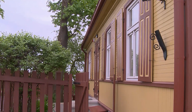 „Zikarynė“ laukia lankytojų: be restauruotų skulptoriaus Zikaro kambarių, rasite ir „Bučinių terasą“