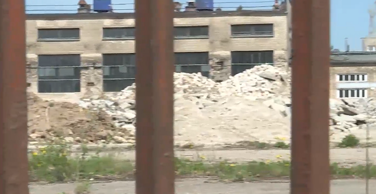 Panevėžiečiai piktinasi atliekų aikštele: tikina, kad rekreacinėje zonoje įkurta įmonė taps ekologine bomba