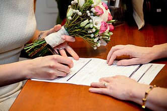 Civil partnership (associative image) Civil partnership (associative image)
