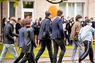 Mokykla. Simono Daukanto gimnazija. Paskutinis skambutis. 