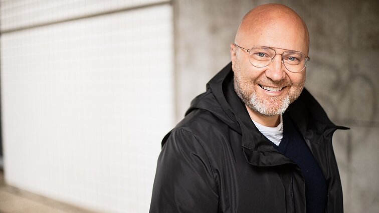 Giržadas prieš „Eurovizijos“ finalą – apie išgąstį dėl COVID-19 Laurence`ui, „The Roop“ pasirodymo numerį ir skolą Mamontovui