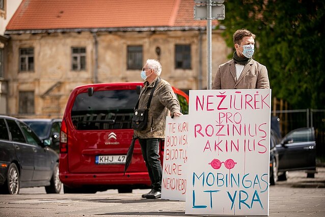 Žinios. Medikų proteste dėl mobingo pasirodęs Dulkys pranešė, kad pirmadienį gali būti nušalintas Šiaulių ligoninės vadovas