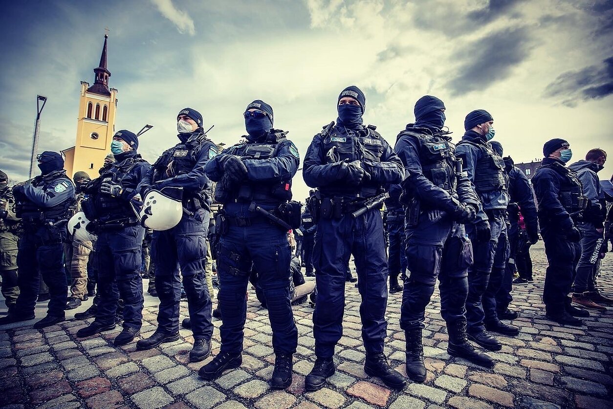 To maintain order at a protest against Covid-19 restrictions in Estonia in early April, riot police were deployed to assist police officers. The head of the police later explained that this step was taken because they were afraid of incitement to violence.