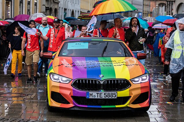 Bmw lgbt logo