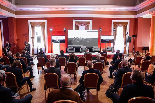 Per 80 metų žaizdos neužgijo: trauminės 1941-ųjų patirtys vis dar labiau skaldo, nei vienija