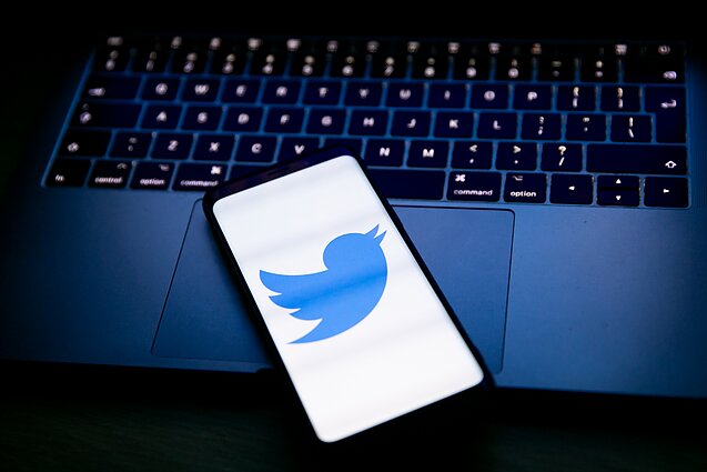 Twitter Twitter