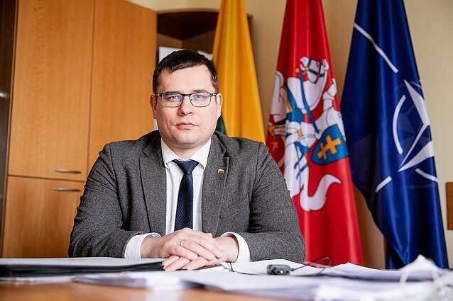 Dienos tema. Ar Lietuva pajėgi užtikrinti apsaugą nuo neteisėtų migrantų? (su vertimu į gestų k.)