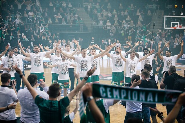 Sportas. Orai „Žalgiris“ apgynė Lietuvos krepšinio lygos čempionų vardą (su vertimu į gestų k.)