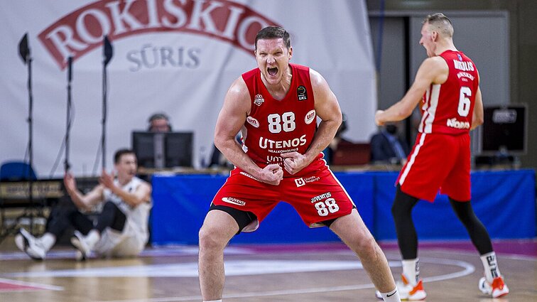 Sportas. Orai. Emocijų karštinė Utenoje – „Juventus“ be išvaryto Urbono sugebėjo išplėšti lemiamas serijos rungtynes (su vertimu į gestų k.)