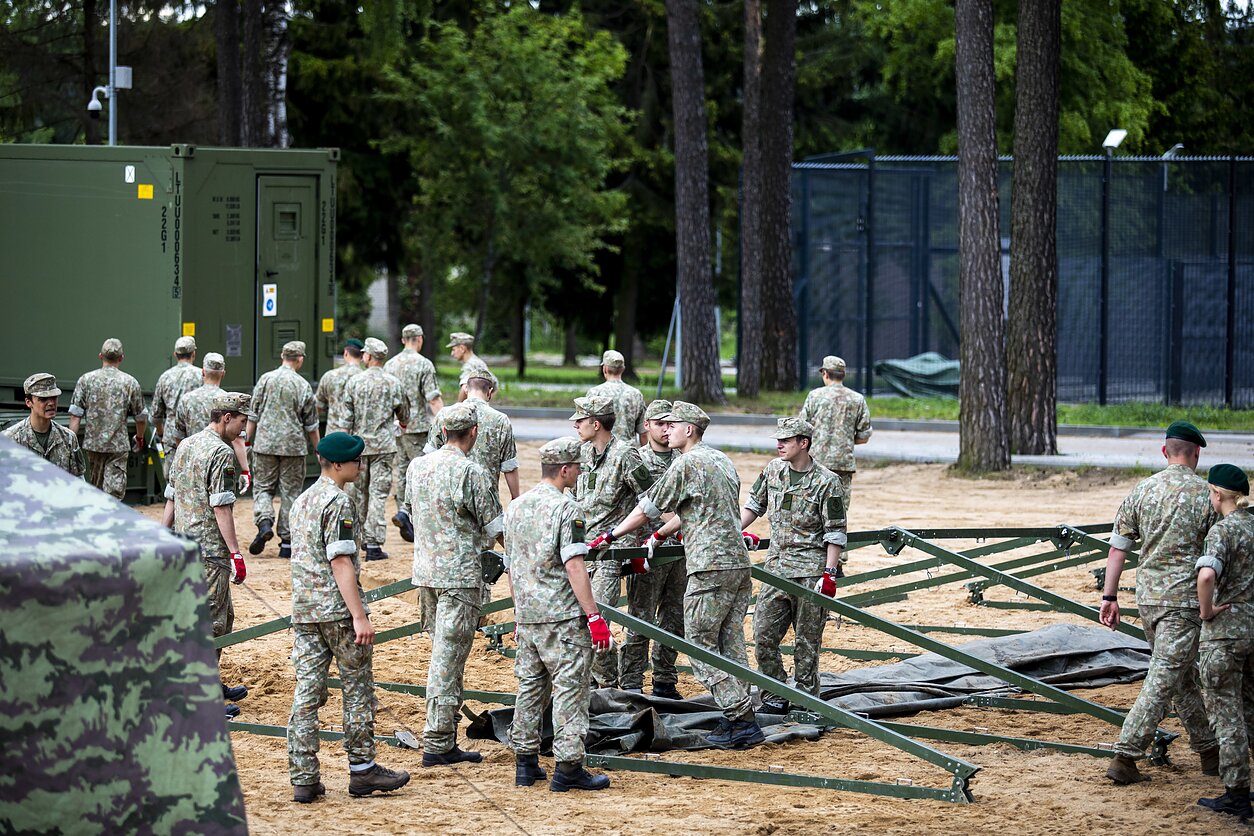Pabradėje statomas palapinių miestelis migrantams