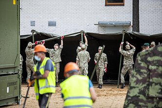 Pabradėje statomas palapinių miestelis migrantams