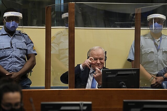 „Bosnijos skerdikas“ kalės iki gyvos galvos: JT tribunolas atmetė Ratko Mladičiaus apeliaciją