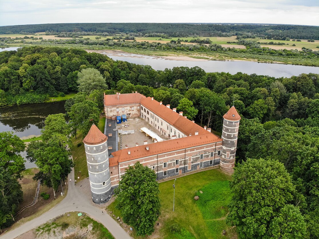 Panemunės pilis Panemunės pilis