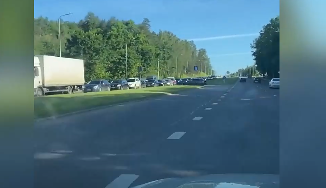 Trečiadienio ryte Geležinio Vilko gatvėje nusidriekė didžiulė spūstis