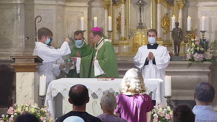 Šv. Mišios iš Vilniaus (Kalvarijų) Šv. Kryžiaus Atradimo bažnyčios