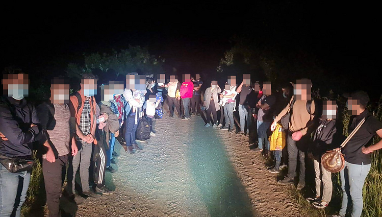 Svarbi valanda. EK pripažino migrantų krizę hibridine ataka