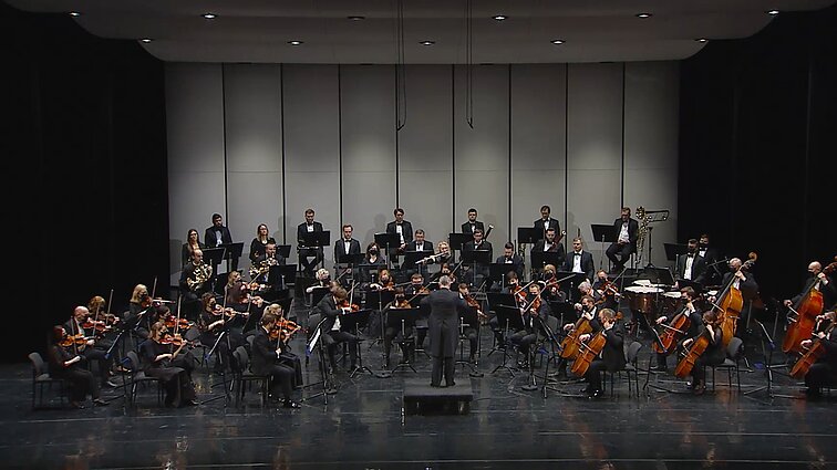 Lietuvos nacionalinio operos ir baleto teatro simfoninio orkestro koncertų ciklas. Penktas koncertas. Dabar ir visada