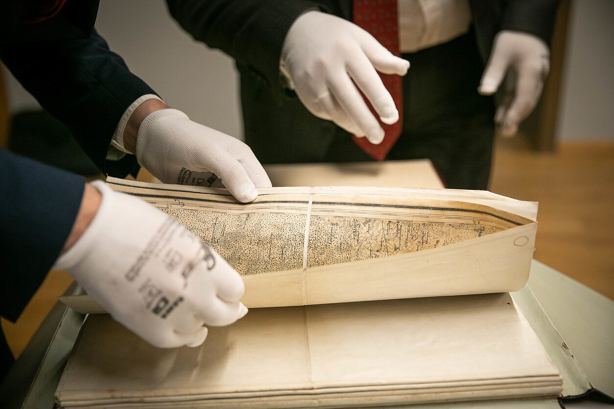 Lithuania regains documents from the interwar Foreign Ministry