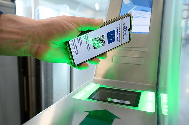 ES žaliasis sertifikatas didelių pokyčių keliautojams neatneš: vieningų taisyklių – nėra