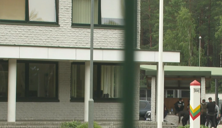 Panorama. Iš Baltarusijos toliau plūstant migrantams, VRM juos priimti prašo visų savivaldybių