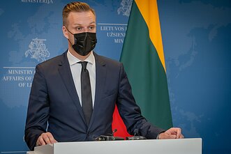 Landsbergis su Japonijos užsienio reikalų ministru Vilniuje aptarė bendradarbiavimo perspektyvas Landsbergis su Japonijos užsienio reikalų ministru Vilniuje aptarė bendradarbiavimo perspektyvas