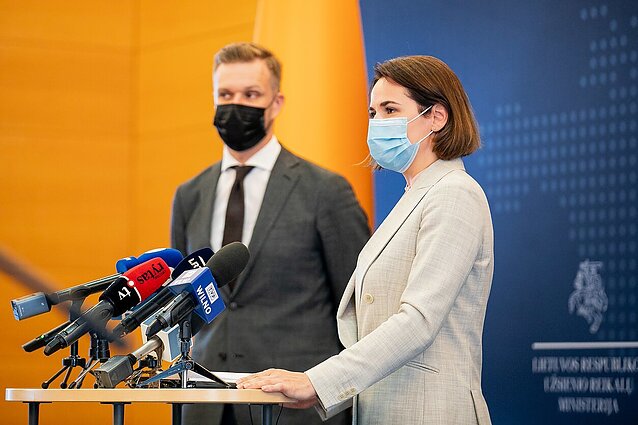 Lietuva akreditavo Baltarusijos demokratinę atstovybę: taip suteikiamas oficialus statusas Cichanouskajos komandai