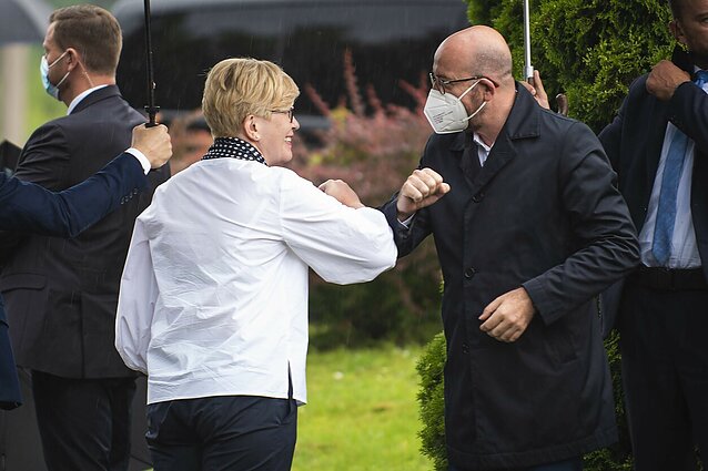 Prie sienos apsilankęs Charles`is Michelis: palaikysiu visus Lietuvos bandymus pasiekti, kad grąžinimo politika būtų įmanoma