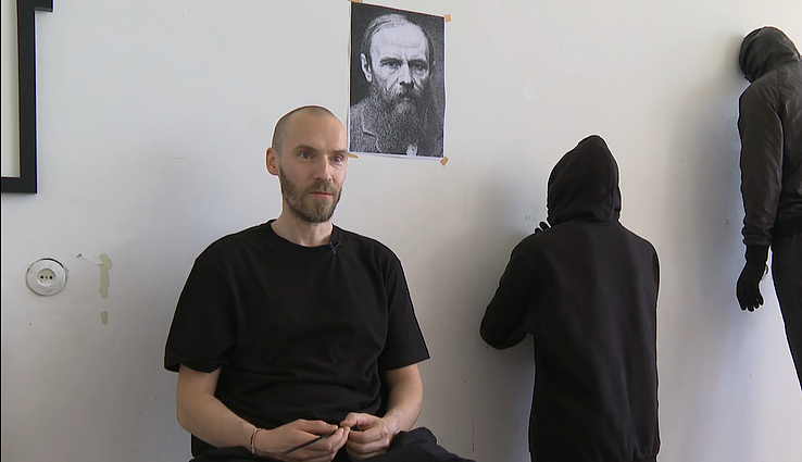 Filosofinius klausimus keliantis Vladimiras Mackevičius atsakymus rasti kviečia savo naujoje parodoje „Con(Temporary) Life“