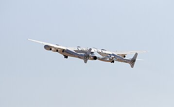 Richardo Bransono skrydis į kosmosą „Virgin Galactic“ lėktuvu