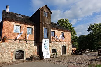 Pleneras vyksta Užvenčio dvaro malūne ir jį supančiame parke