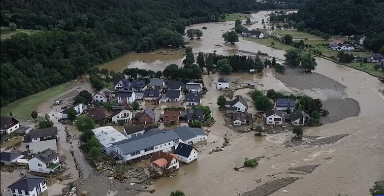 Žinios. Belgija ir Vokietija toliau dorojasi su katastrofiniais potvynio padariniais, upės tvinsta ir Nyderlanduose bei Šveicarijoje