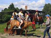 Akimirkos iš 2021 m. kūrybinės vasaros stovyklos Trakuose