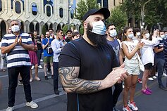 Protestai Sakartvele dėl mįslingai žuvusio žurnalisto Protestai Sakartvele dėl mįslingai žuvusio žurnalisto