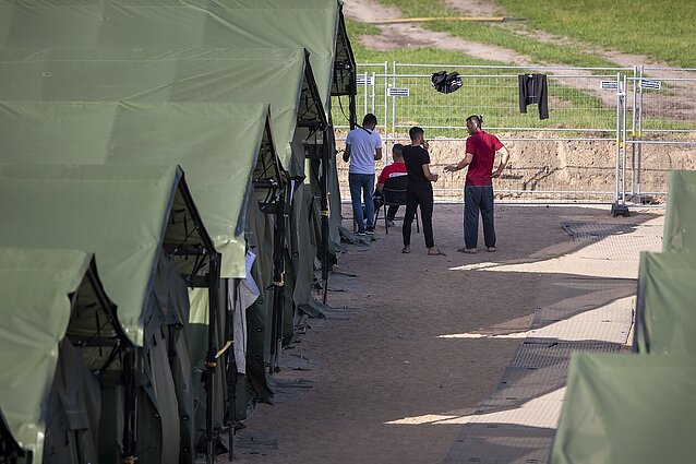 Politologė apie padėtį dėl migrantų: atrodo, kad ekstremalią situaciją sprendžiame neadekvačiomis priemonėmis