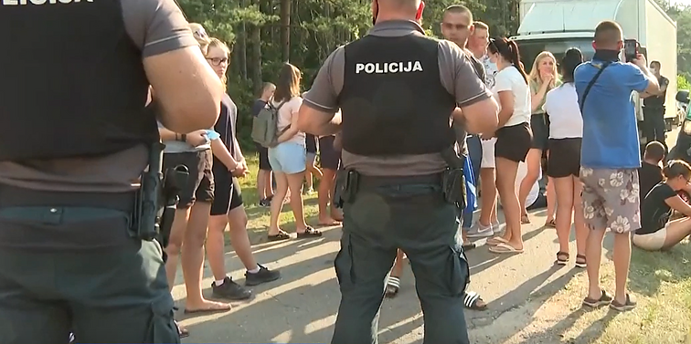 Rūdninkų poligone ruošiantis apgyvendinti migrantus – gyventojų protestas