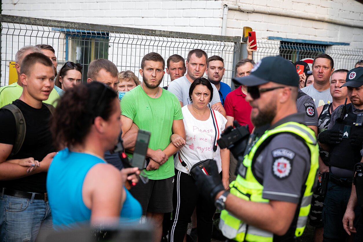 Gyventojų susirėmimas su policijos pareigūnais prie Rūdninkų poligono