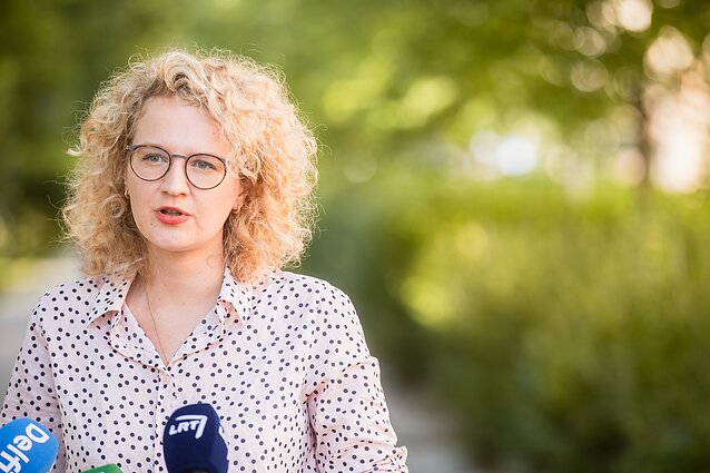 Armonaitė išbandė galimybių paso atsiėmimą Lietuvos pašte