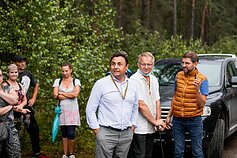 Petras Gražulis (viduryje), Antanas Kandrotas-Celofanas (dešinėje)