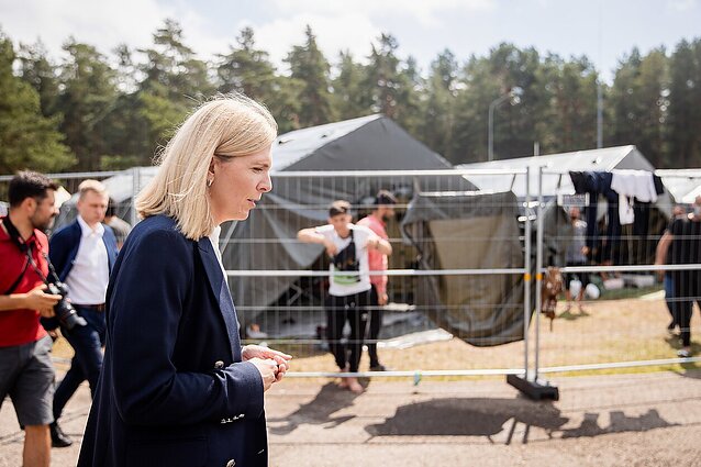 Žinios. Bilotaitė: artimiausias darbas – kuo greičiau iškelti migrantus iš pasieniečių užkardų