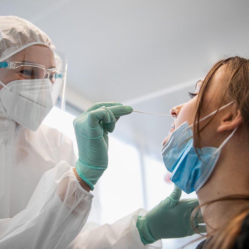 E. Blažio / LRT nuotr., Vilniaus oro uosto Covid patikros punktas