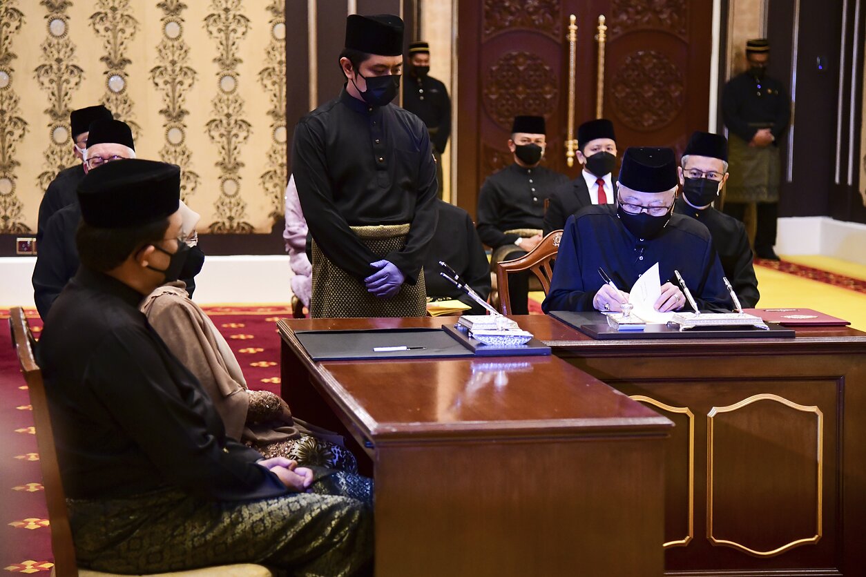 Ismailo Sabri Yaakobo priesaika Ismailo Sabri Yaakobo priesaika