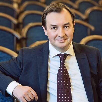 Pakeliui su vasara. Ar nepavargsta nuo mokslų VU rektorius Rimvydas Petrauskas