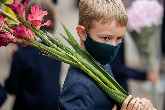 Panorama. Aiškėja, kaip atrodys mokslo metai: be kaukių – tik pradinukai, dėl blogos epideminės situacijos dalis gali grįžti prie nuotolinio mokslo