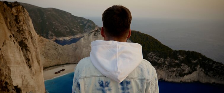 Kadras iš Aleknos vaizdo klipo