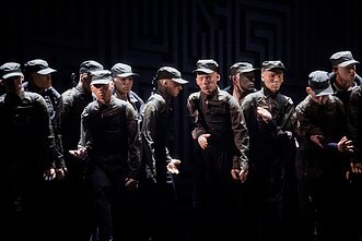 Gintaro Varno spektaklis „Puikus naujas pasaulis“ Gintaro Varno spektaklis „Puikus naujas pasaulis“