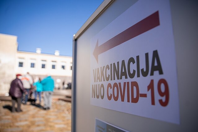 Dienos tema. Profesorius Griškevičius: neabejotinas prioritetas dabar – neskiepytųjų vakcinacija