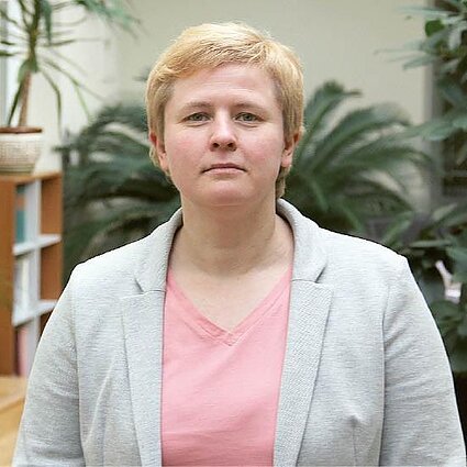 Tarp praeities ir ateities. Apie Afganistaną, demokratijos eksportą ir pokyčius Lietuvos užsienio politikoje. Pokalbis su Dovile Jakniūnaite